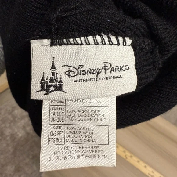 Disney Vintage Blacked Out Mickey Ears Embroidered Beanie Toque Winter Hat - Picture 3 of 4